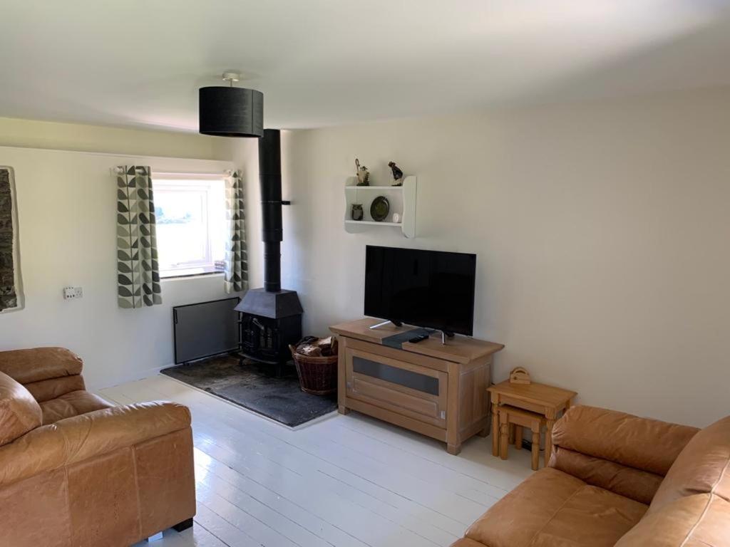 Holiday home Canllefaes *